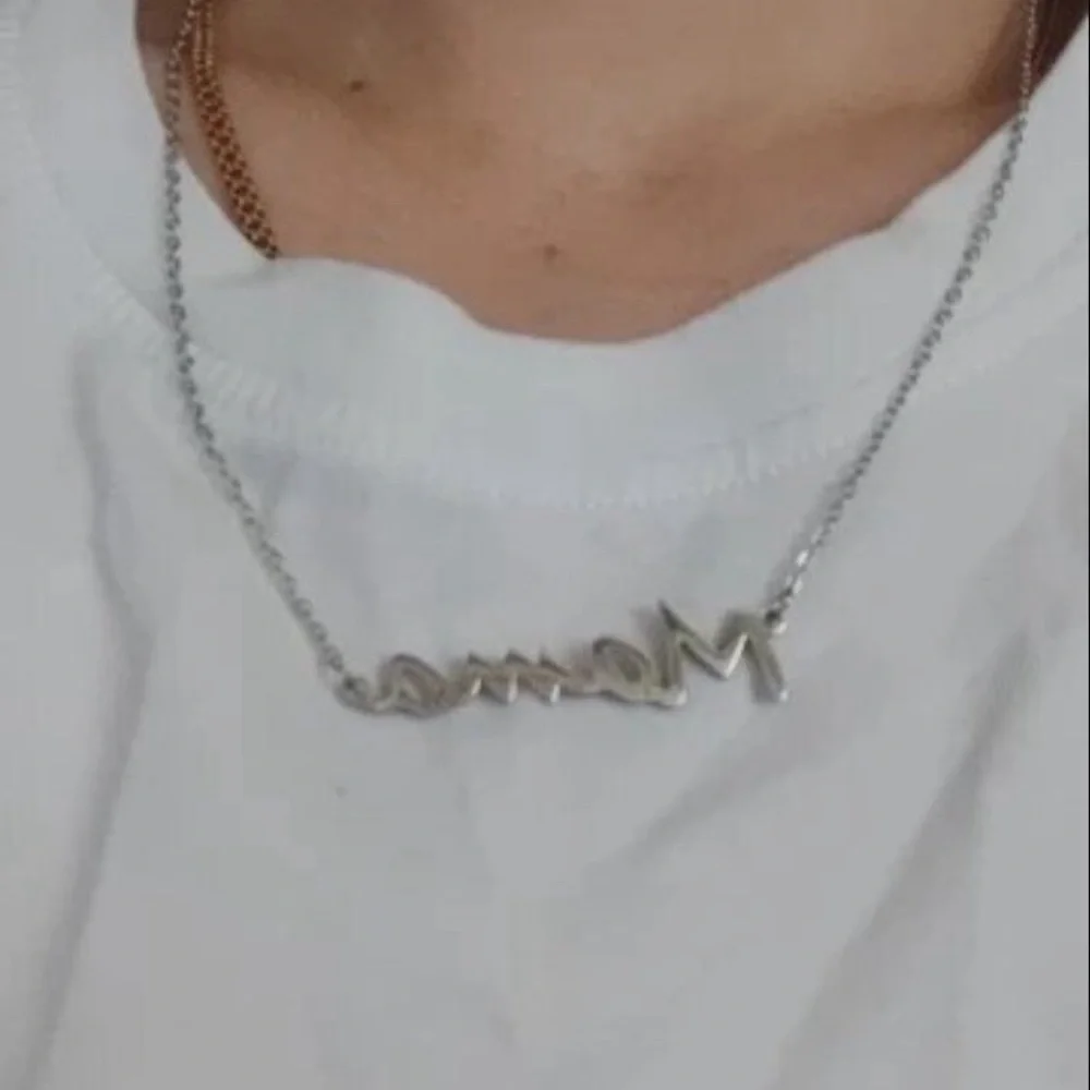 Mama Necklace - Picture 8 of 11